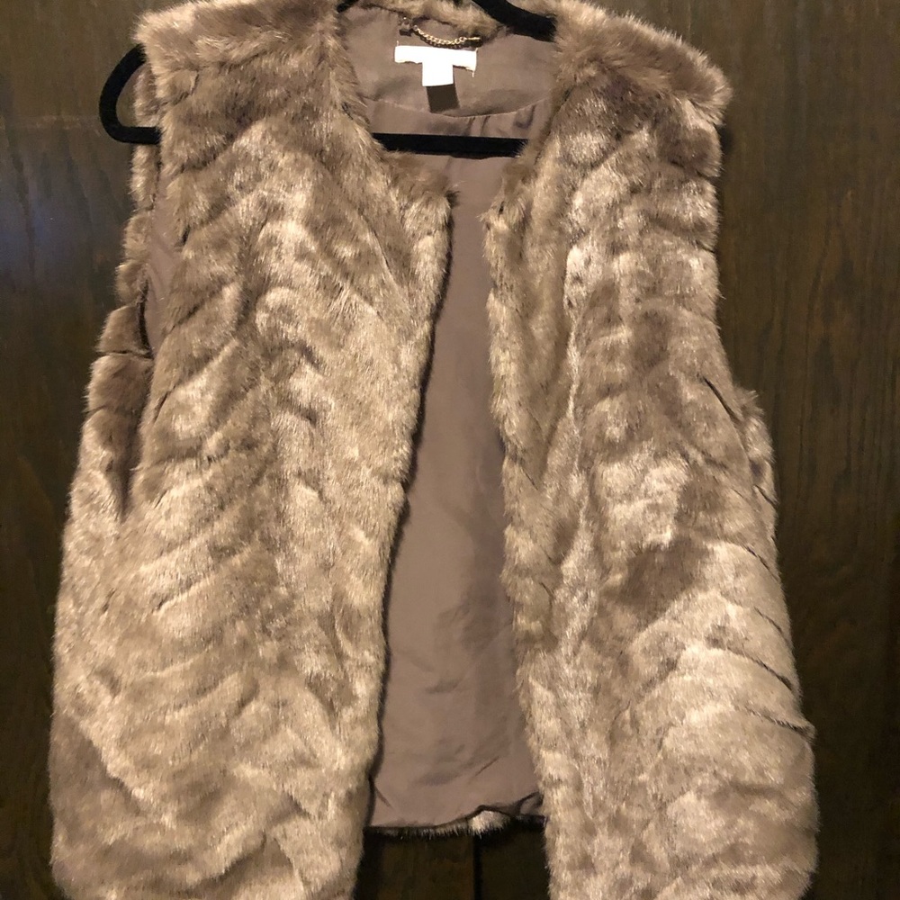 H&M faux fur vest